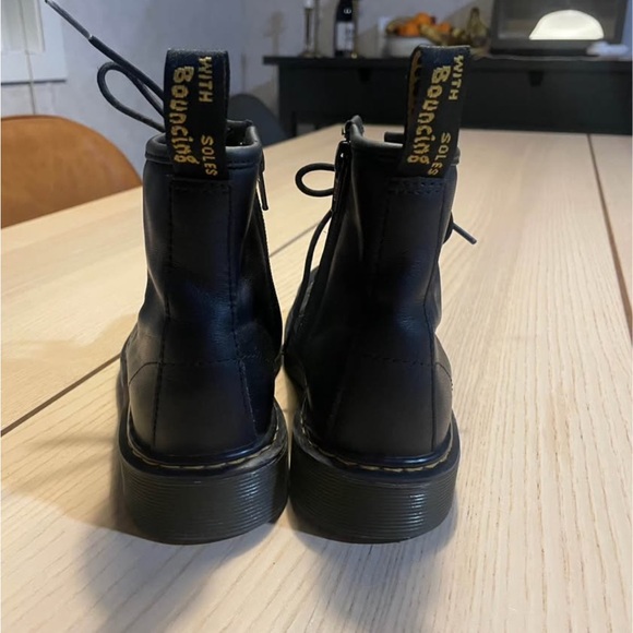 Dr. Martens Kids Black Lace-Up Boots - Picture 3 of 8